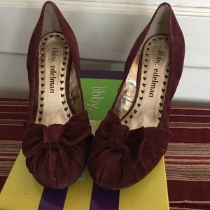 LIBBY EDELMAN NAOMI SUEDE  BURGUNDY WEDGES SIZE 8.